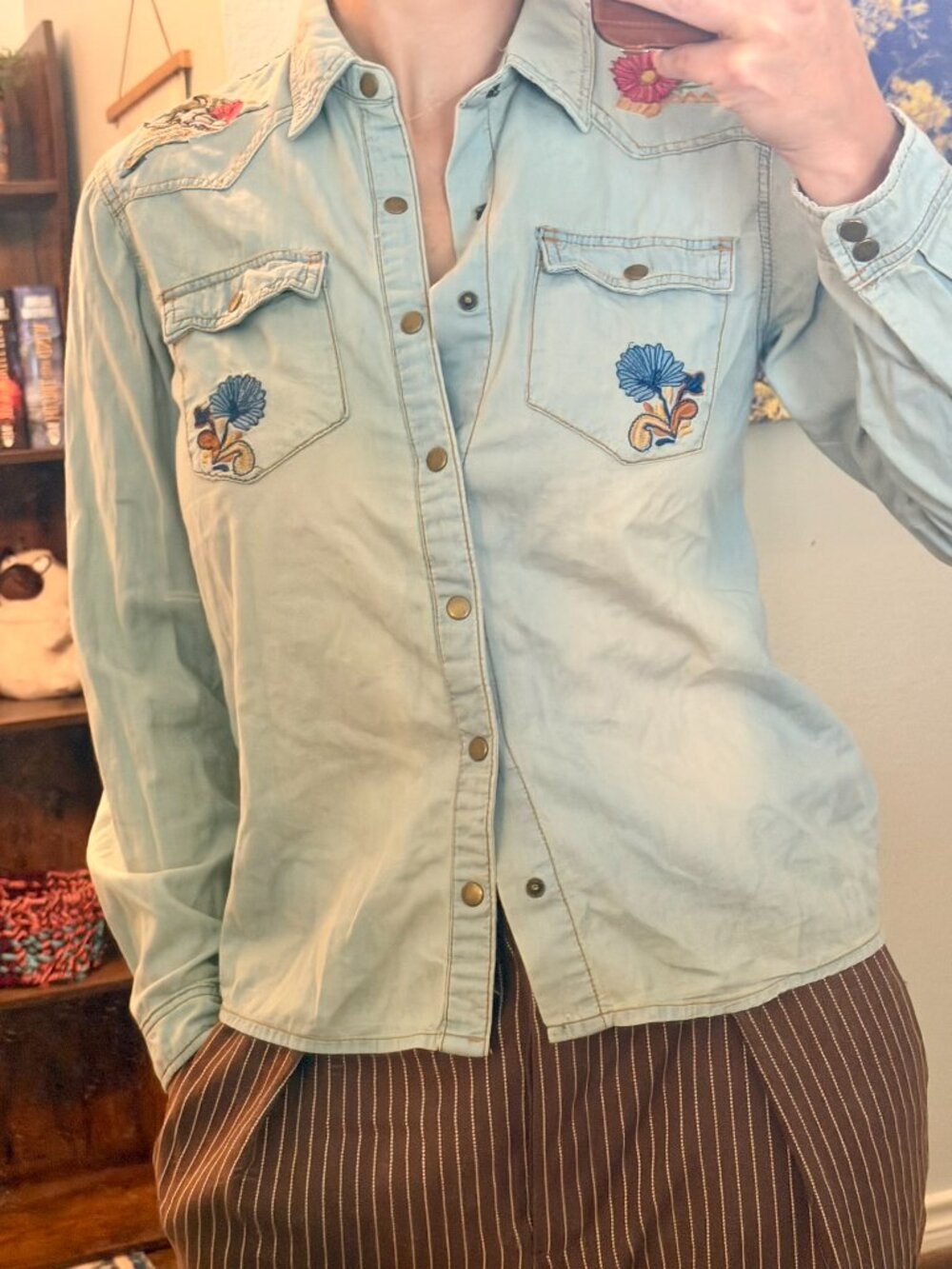 ✨ Vintage Spell & The Gypsy Route 66 Chambray Denim Button Down Top ✨ Medium